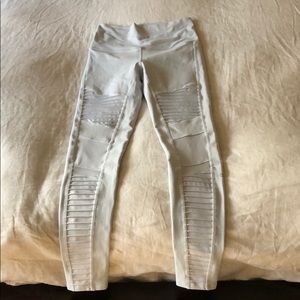 Alo high waist moto leggings in dove